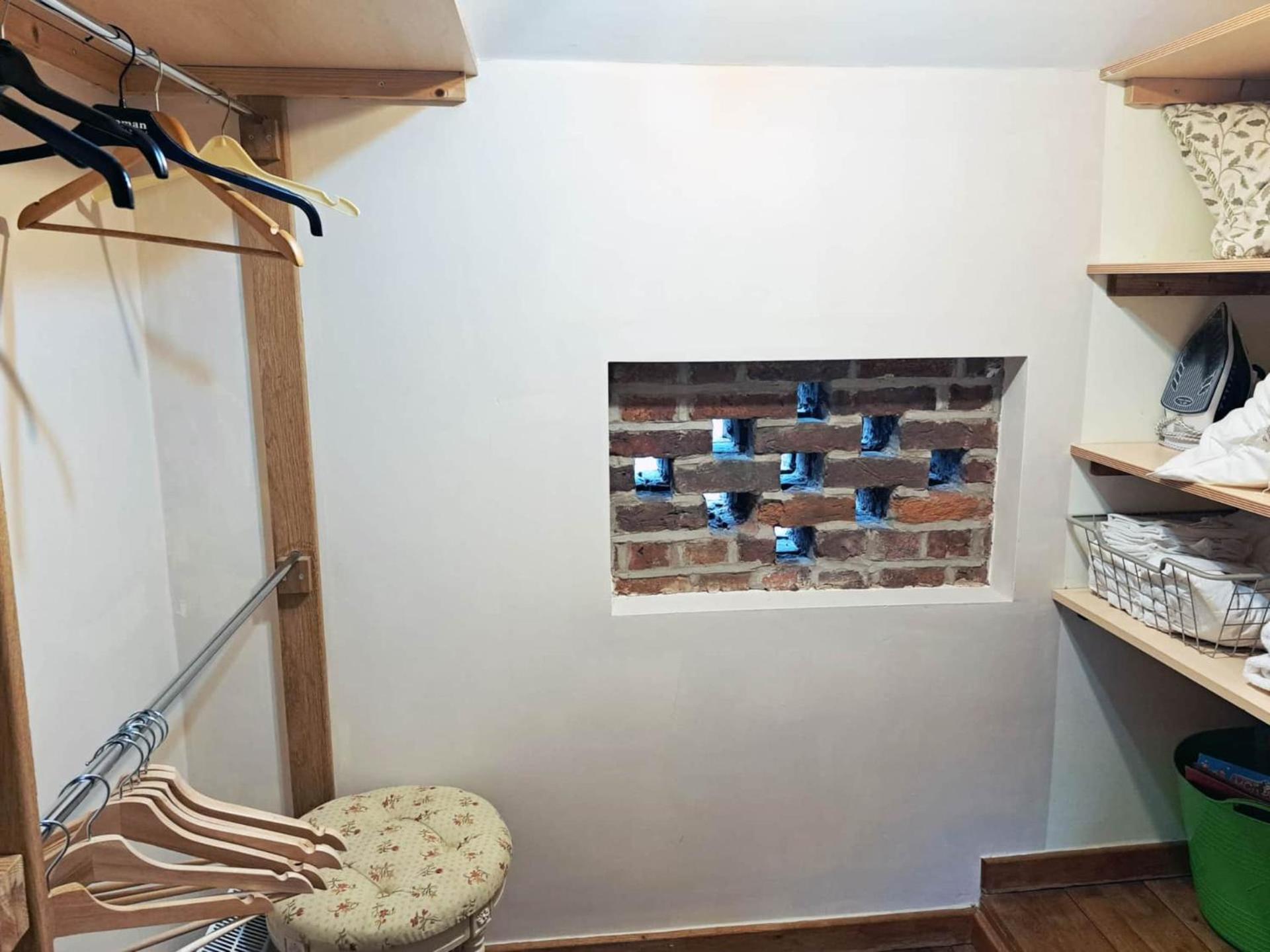 The Old Mill Barn With Hot Tub And Private Use Of Heated Pool Villa Wirral Eksteriør billede