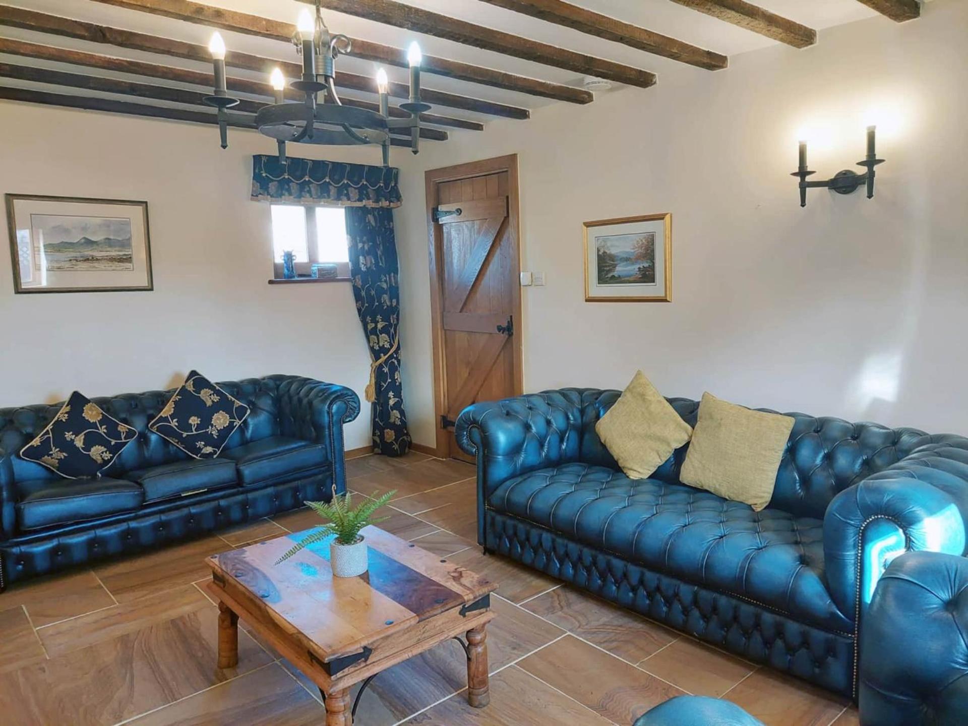 The Old Mill Barn With Hot Tub And Private Use Of Heated Pool Villa Wirral Eksteriør billede